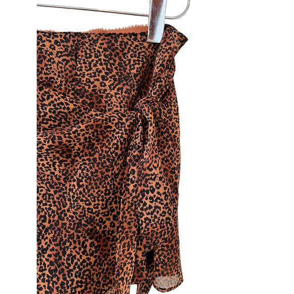 Victorias Secret animal print camisole and shorts set - Picture 4 of 9
